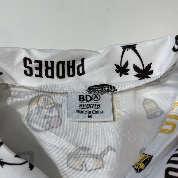 San Diego Padres Shirt Button Jack in the Box Hawaiian MLB Giveaway Shirt BDA M - Picture 2 of 5